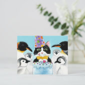 Tuxedo kat pinguins verjaardagstaart briefkaart (Staand voorkant)