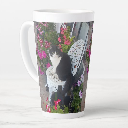 Tuxedo Kat Schattige  Bloemen Katten Verjaardag Latte Mok (Linkerhoek)
