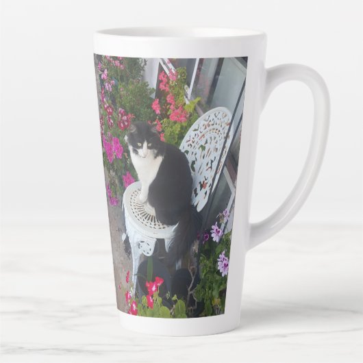 Tuxedo Kat Schattige  Bloemen Katten Verjaardag Latte Mok (Rechts)