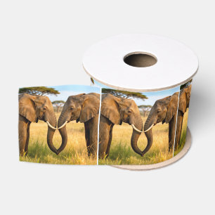 Twee Afrikaanse Olifanten In Savannah Gras Grosgrain Lint
