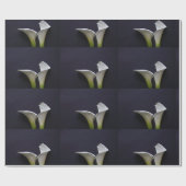 Twee calla leugens op zwart cadeaupapier (Vlak)