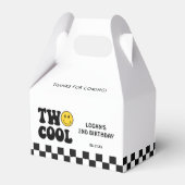 Twee Cool Retro Boy Tweede Verjaardagsfeestje Bedankdoosjes (Voorkant Zijde)