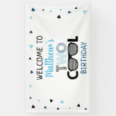 Twee Cool Sunbril Boy Birthday Spandoek (Verticaal)