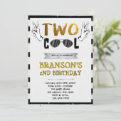 Twee coole verjaardagsuitnodiging kaart (Staand voorkant)