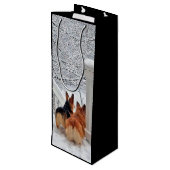 Twee Corgis in de winter Wijn Cadeautas (Achterkant Gekanteld)