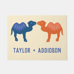 Twee Cute Cartoon Camels Couples, gepersonaliseerd Deurmat