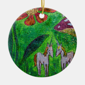 Twee eenhoorns onder een bloem keramisch ornament
