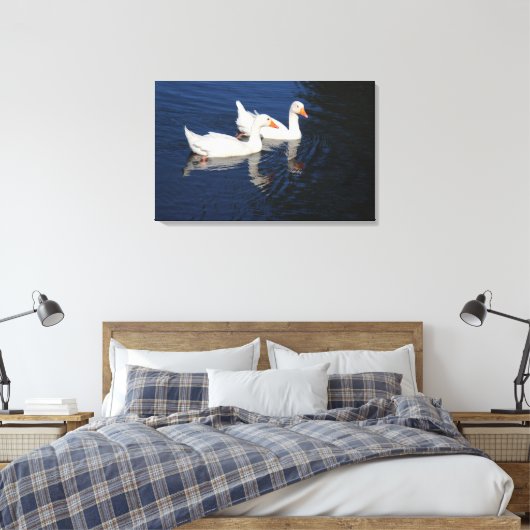 Twee Emden Geese Canvas Afdruk (Insitu (Slaapkamer))