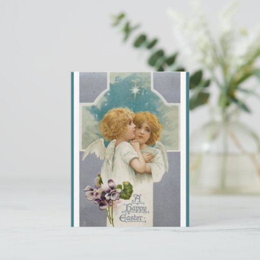 Twee engelen en een kruis met Pasen Groeten Briefkaart (Staand voorkant)