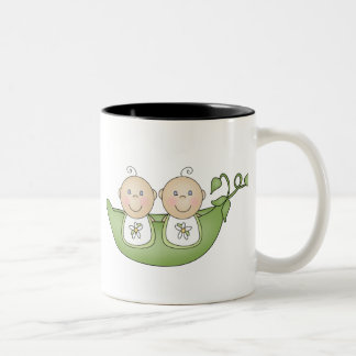 Twee erwten in een peul tweekleurige koffiemok