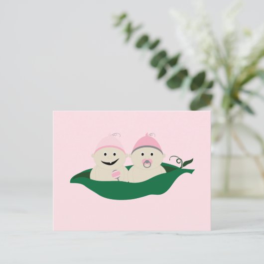 Twee erwten in een podtweeling babymeisjes briefkaart (Staand voorkant)