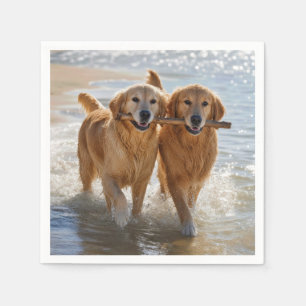 Twee Golden Retrievers die een Stok dragen Servet