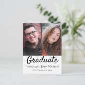 Twee Graduates Double Graduation Party-uitnodiging Briefkaart (Staand voorkant)