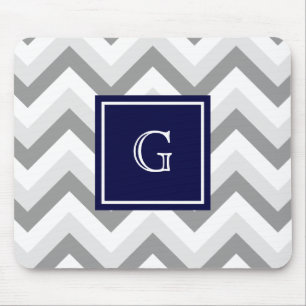 Twee grijze witte Chevron SQ Navy Monogram Muismat
