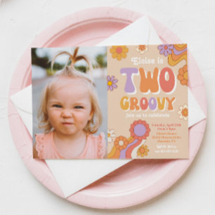 Twee Groovy-fotouitnodiging   Groovy Birthday Kaart