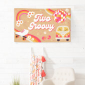 Twee Groovy Retro Verjaardag Banner (Insitu)