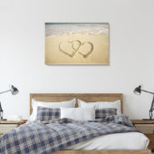 Twee grote harten op het strand canvas afdruk (Insitu (Slaapkamer))