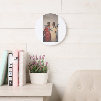 Twee grote moeders klokken