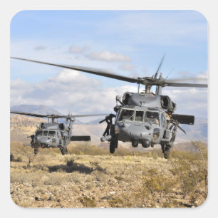 Twee H-60 Pavehawk-helikopters die zich voorbereid Vierkante Sticker