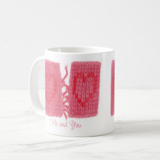 TWEE HARTEN GEBREIDE witte Mok + tekst (Voorkant links)