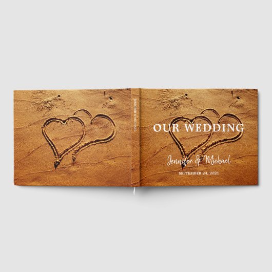 Twee harten in zand bruidegom strand bruiloft gast gastenboek (Volledig)