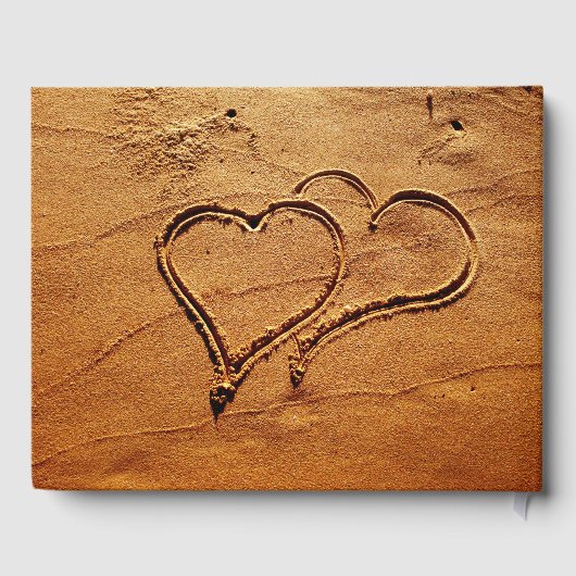 Twee harten in zand bruidegom strand bruiloft gast gastenboek (Achterkant)