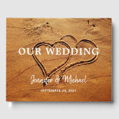 Twee harten in zand bruidegom strand bruiloft gast gastenboek (Voorkant)