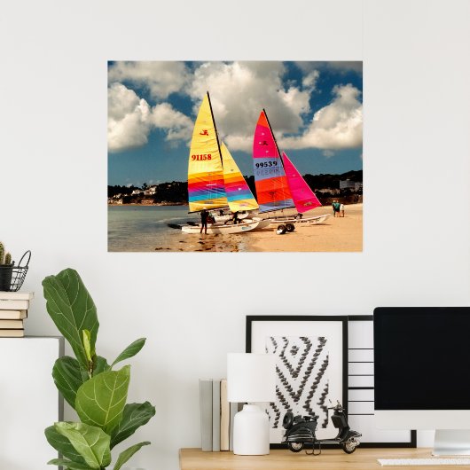 Twee Hobie catamarans St. Aubin's strand Poster (Thuiskantoor)