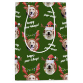 Twee Hond Foto Rendier Vrolijk Kerstgroen Medium Cadeauzakje (Voorkant)