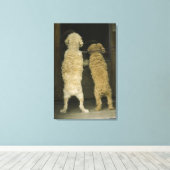 Twee honden die in een deurraam kijken, achteraan canvas afdruk (Insitu (Houten vloer))
