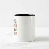 Twee keer hebben koffie nodig van twee keer in mam tweekleurige koffiemok (Center)