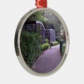 twee kinderen in het park metalen ornament (Rechts)