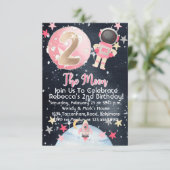 Twee Kinderen van het Moon Space Birthday Invitati Kaart (Staand voorkant)