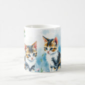 Twee Kittens in een bloementuin Koffiemok (Center)