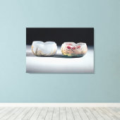 Twee kommen van Daum, Nancy, Frankrijk Canvas Afdruk (Insitu (Houten vloer))