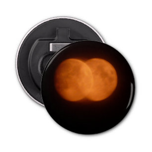 Twee manen button flesopener