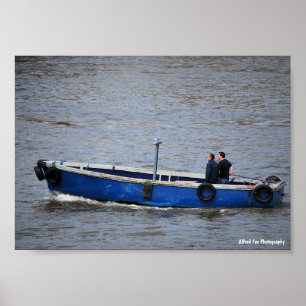 Twee Mannen en een Blauwe Boot Poster