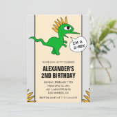 Twee rex party boy dinosaurus verjaardagsuitnodigi kaart (Staand voorkant)