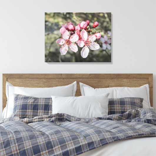 Twee roze bloesems die uitkomen. canvas afdruk (Insitu (Slaapkamer))