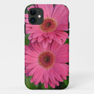 Twee roze kiezelbloemen iPhone 11 hoesje