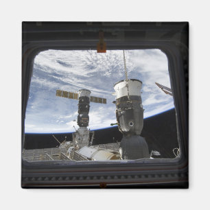 Twee Russische ruimtevaartuigen Magneet