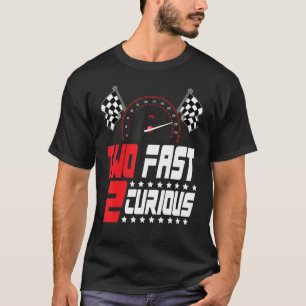 Twee snelle 2 curieuze gelukkige 2de verjaardag Jo T-shirt