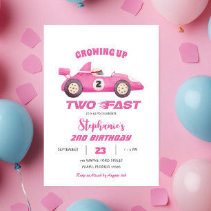 Twee snelle roze  raceauto tweede verjaardag kaart