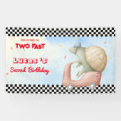 Twee snelle roze schildpad fiets race auto 2e HBD  Spandoek (Horizontaal)