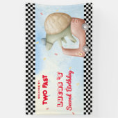 Twee snelle roze schildpad fiets race auto 2e HBD  Spandoek (Verticaal)