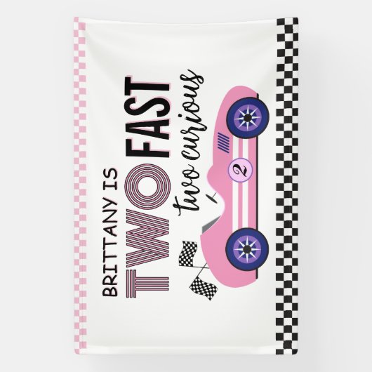 Twee snelle twee nieuwsgierige roze race auto verj spandoek (Verticaal)