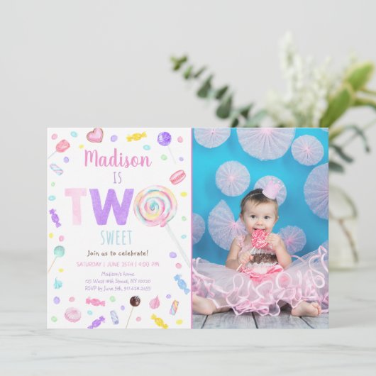 Twee Snoepjes van Sweet Lollipop Tweede verjaardag Kaart (Staand voorkant)