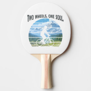 Twee wielen, één ziel. wielersport tafeltennisbatje