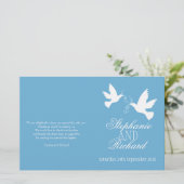 Twee witte duiven blauw ribbon Wedding Programme (Staand voorkant)