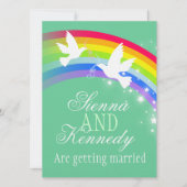 Twee witte duiven regenboog bruiloft groene kleur kaart (Voorkant)